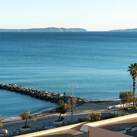 Au Lavandou, 4 Couchages, Terrasse, A 20m, Climatisation - Fr-1-803-70 Apartment Le Lavandou